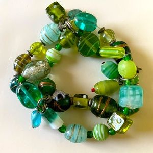 Green glass bead bracelet